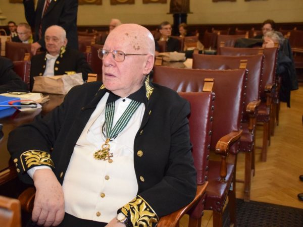 A murit Razvan Theodorescu